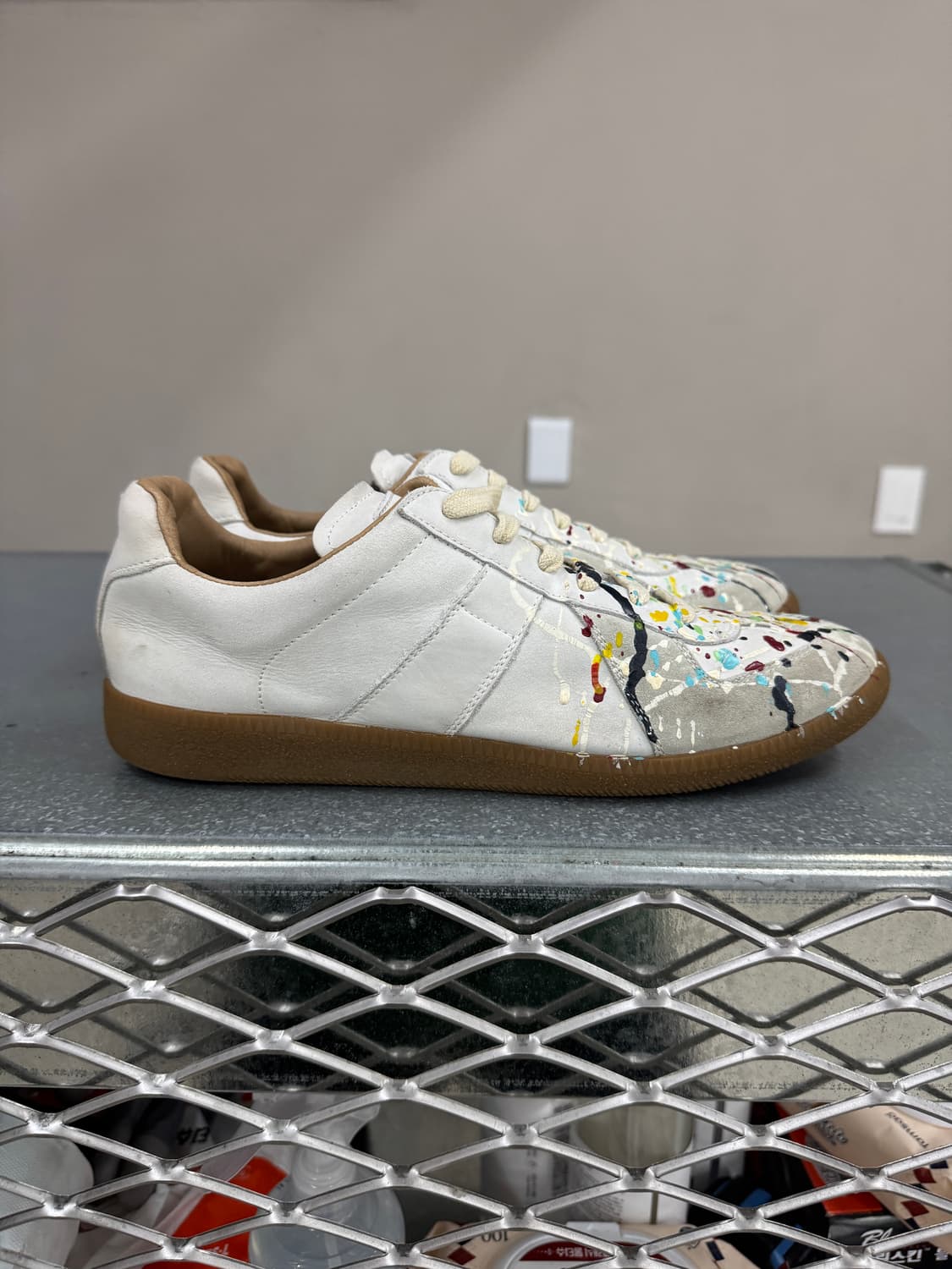 마르지엘라 페인팅 독일군 스니커즈 42 상품이미지4