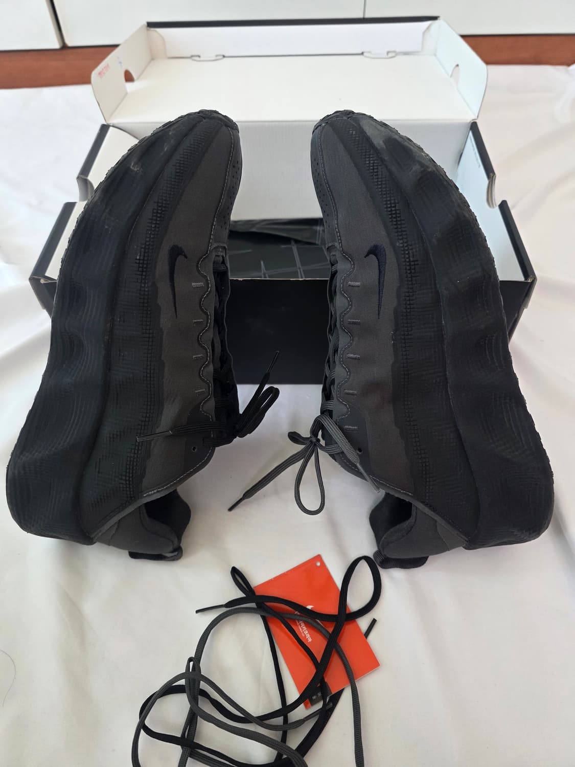 나이키 x 혜인 서 아바 로버 블랙 상품이미지5