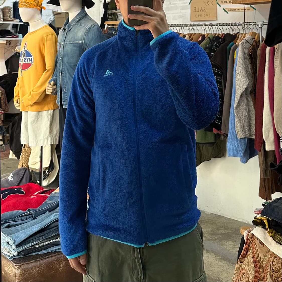 (착용컷) 아디다스 보아 플리스 자켓 (남성용 M) 상품이미지3