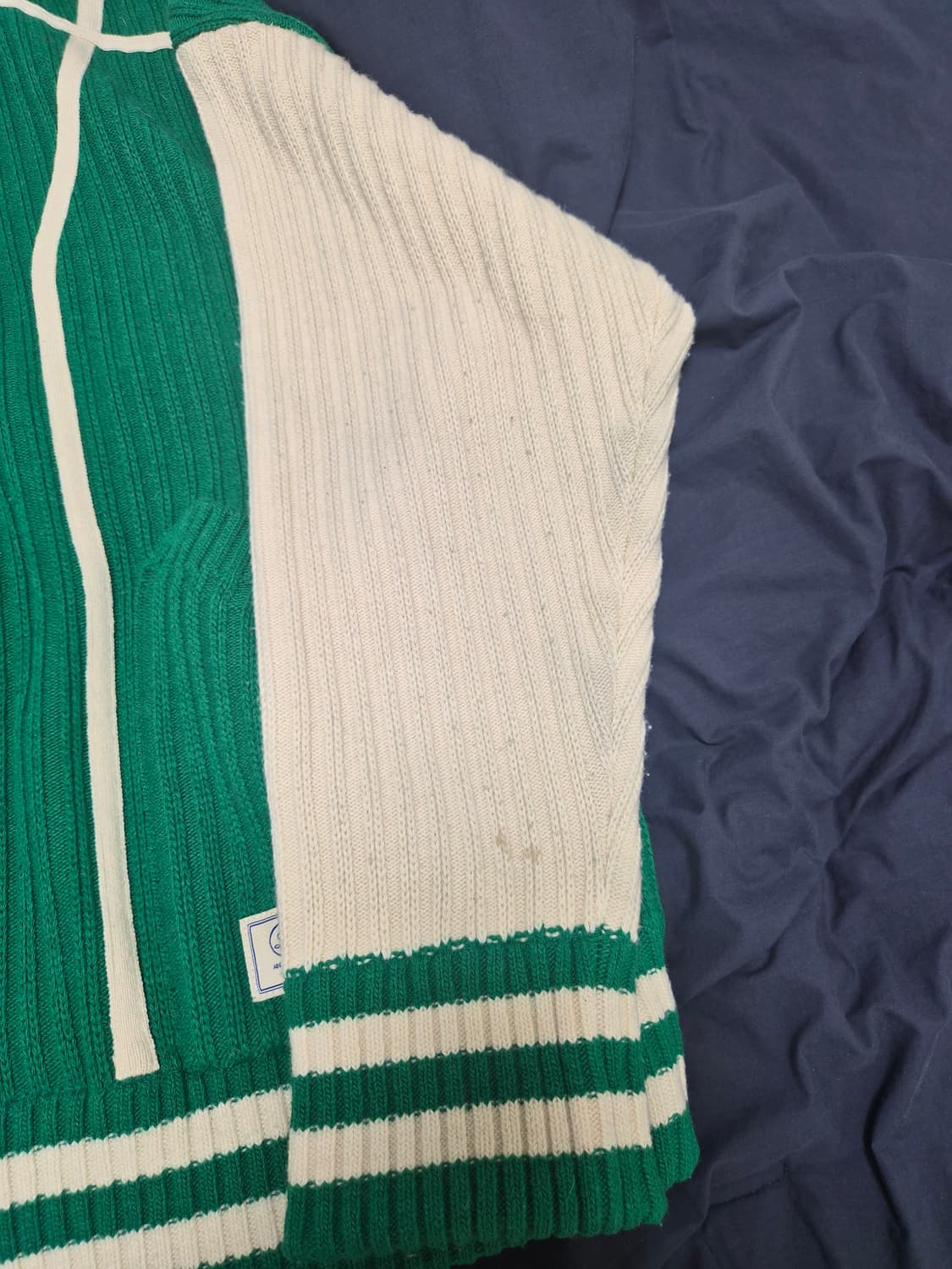 아더에러 톰가디건 A3사이즈 상품이미지3