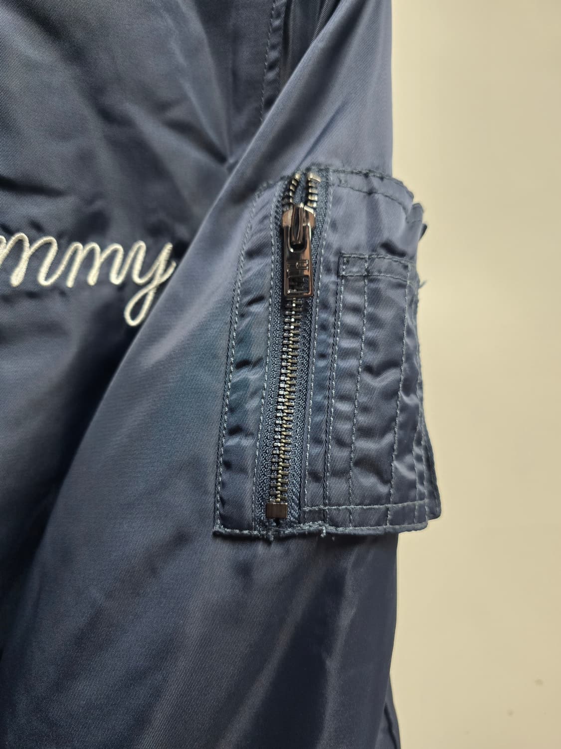 타미힐피거 누빔항공점퍼. 붐버자켓 S 상품이미지3