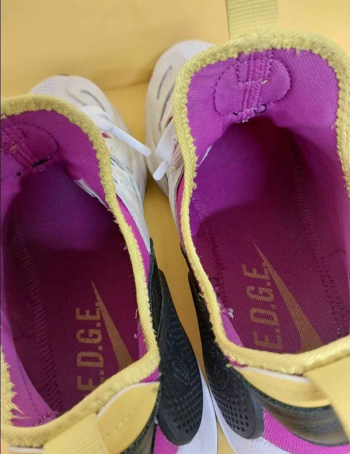 남성 나이키 허라취 엣지 EDGE TXT QS 마젠타 운동화 (270) 상품이미지6