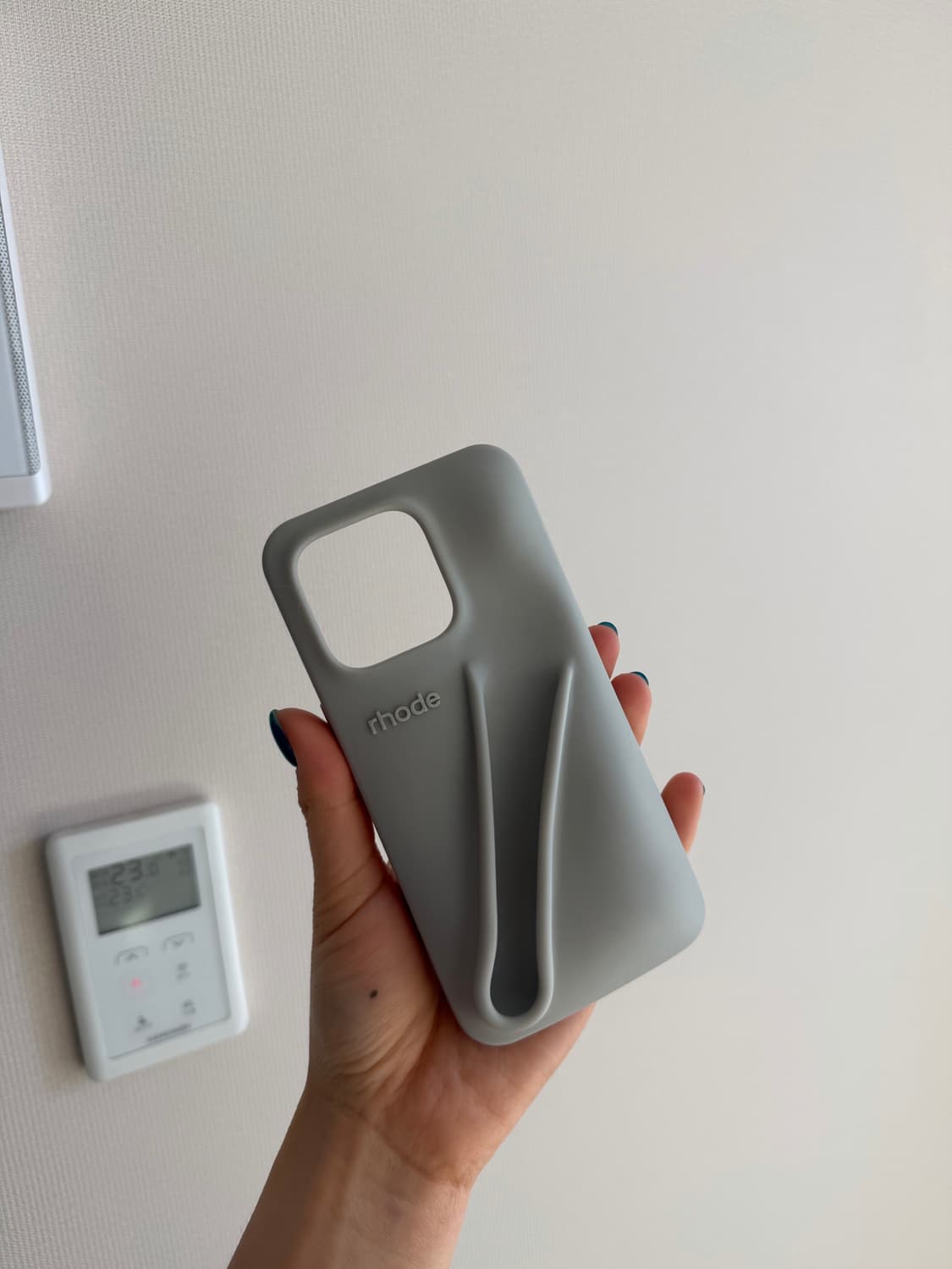 rhode 립 케이스 헤일리비버 로드 상품이미지1