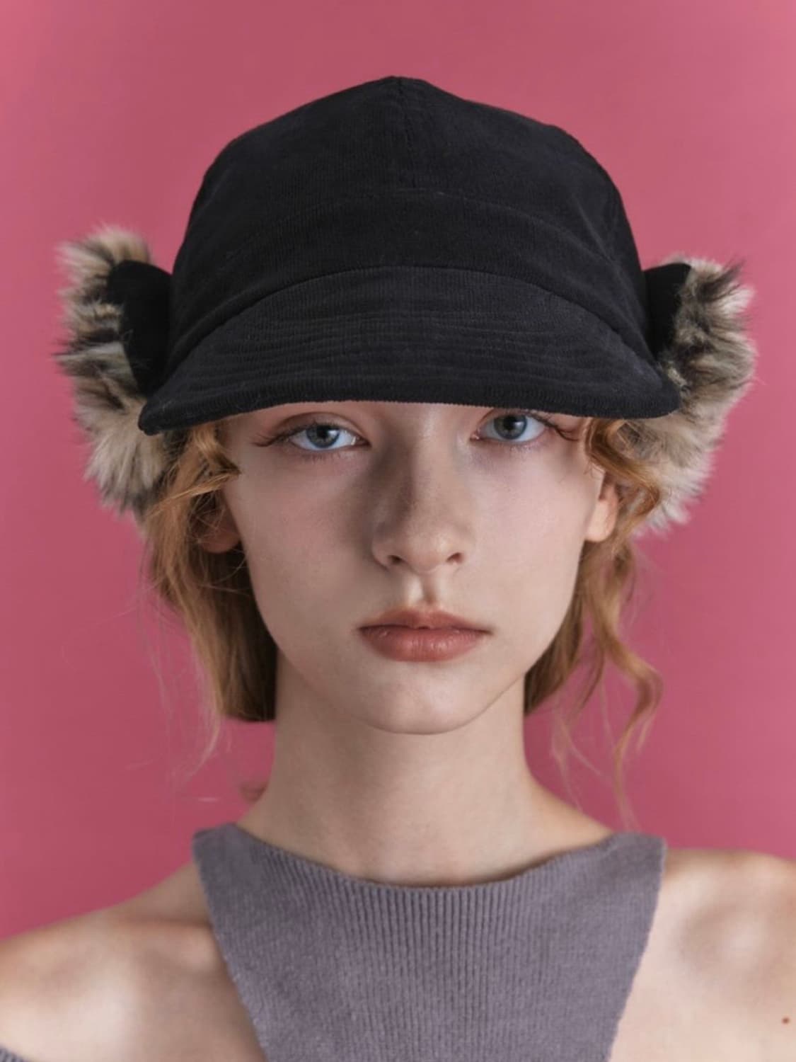 포에지담 FUR EARFLAP CAP IN BLACK LEOPARD 상품이미지2