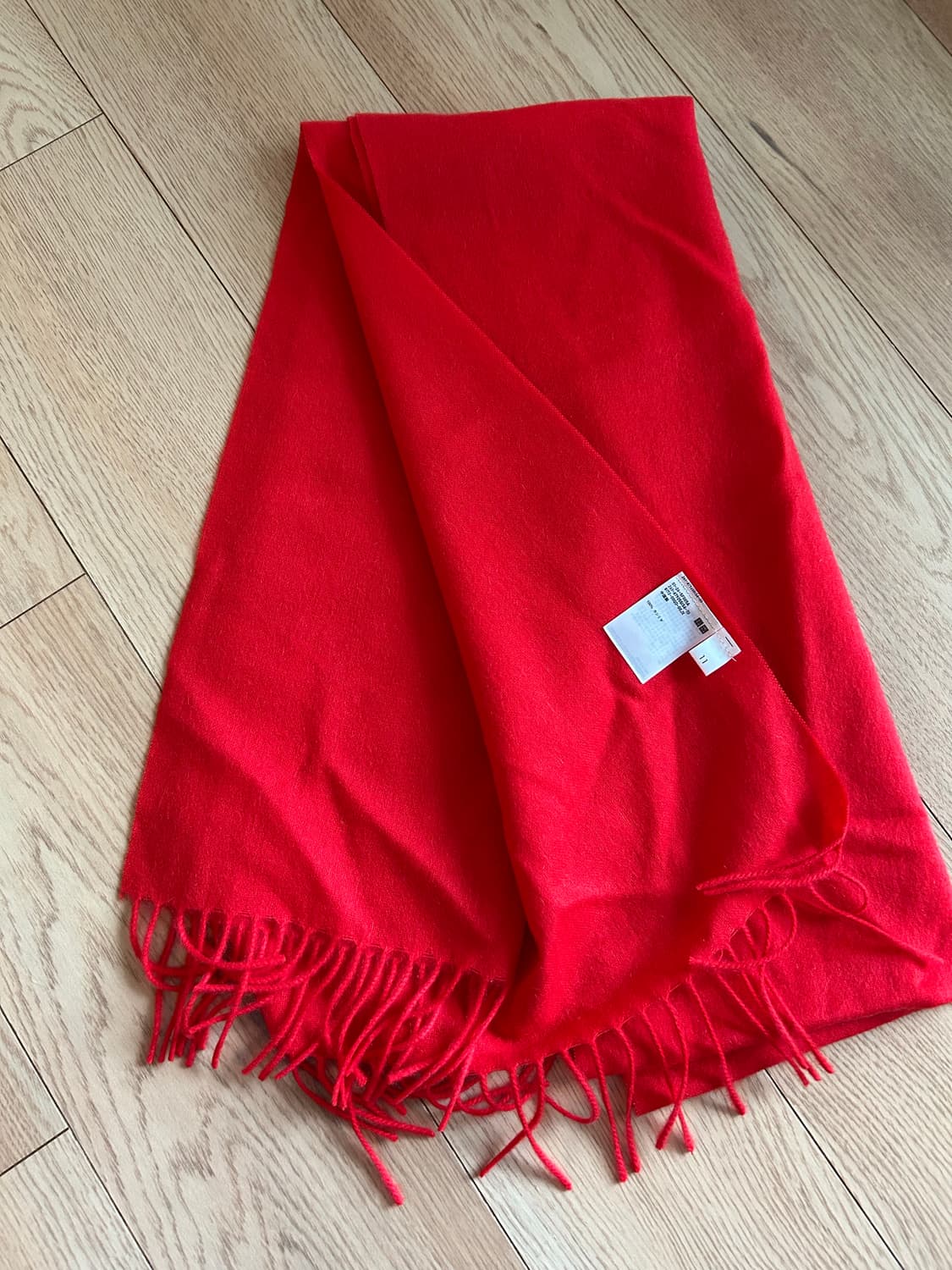 유니클로 캐시미어 머플러 레드(국내 미출시) 상품이미지3