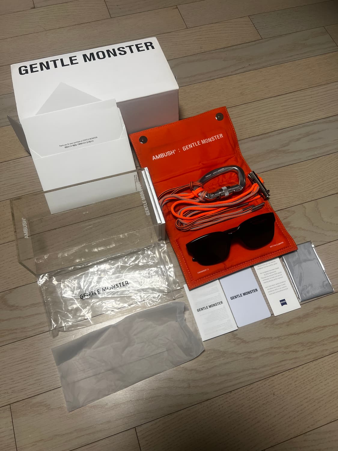 젠틀몬스터 앰부쉬 카라비너 01 상품이미지2