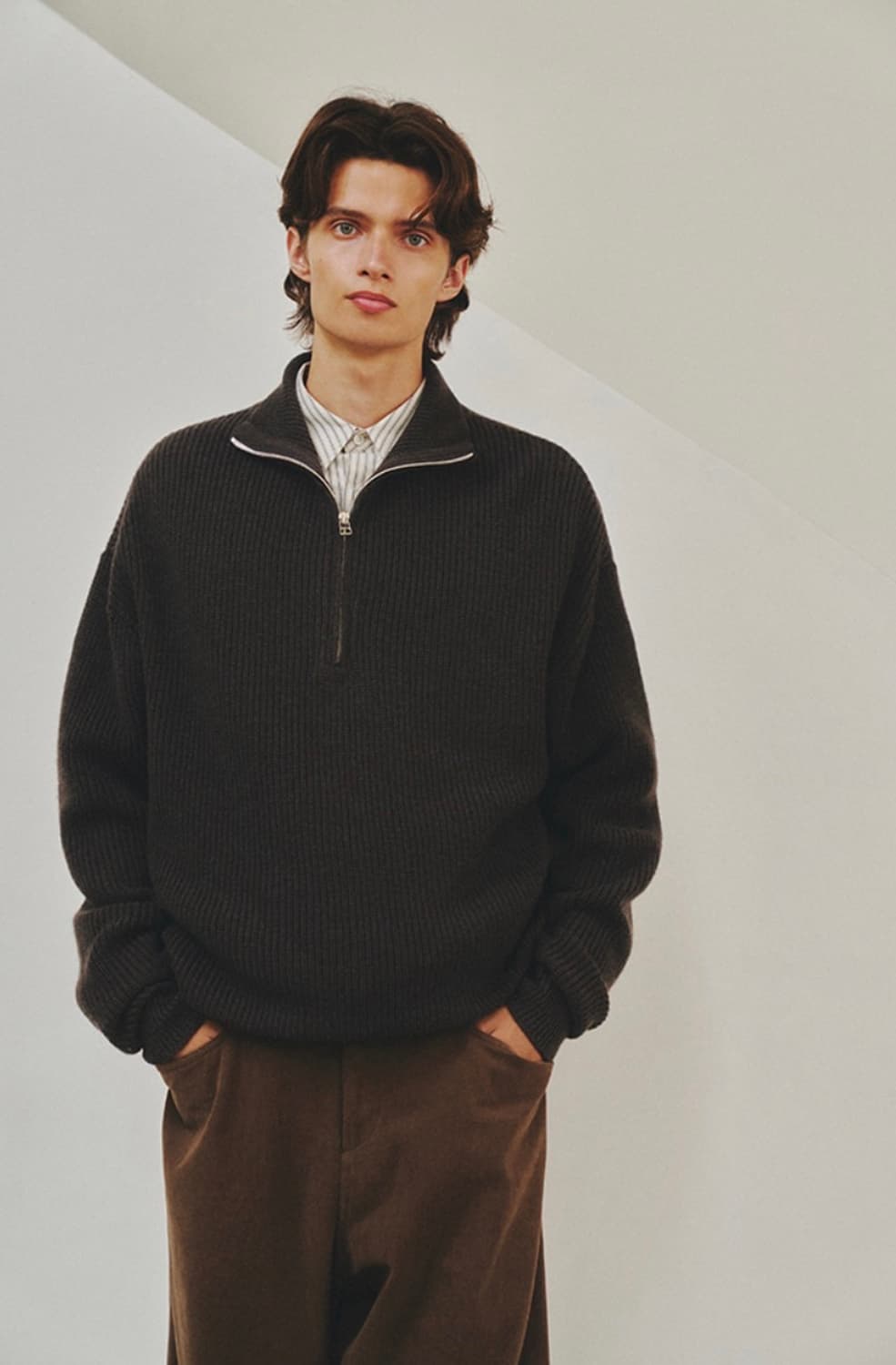 아트이프액츠 울 브라운 하프 반집업 니트 L 상품이미지5