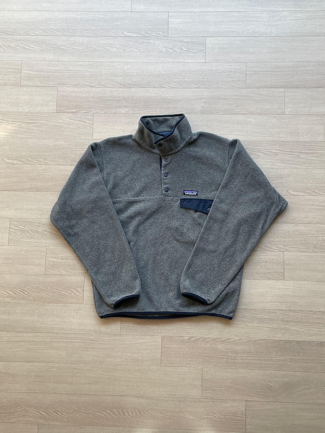 파타고니아 신칠라 니켈 네이비 그레이 플리스 patagonia 상품이미지1