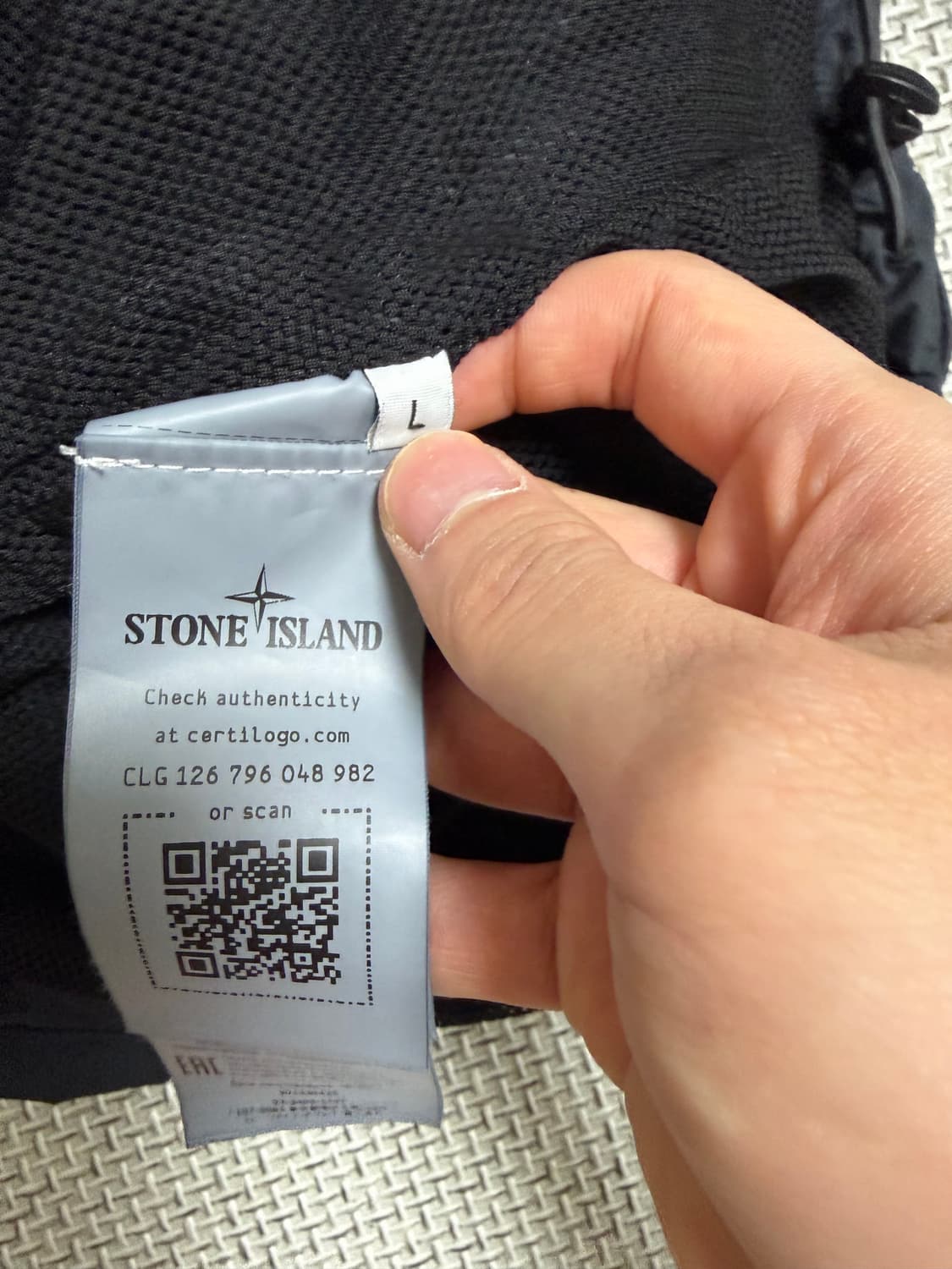 [25ss/새상품급]스톤아일랜드 스킨터치 나일론 tc 바람막이 블랙 L 상품이미지5