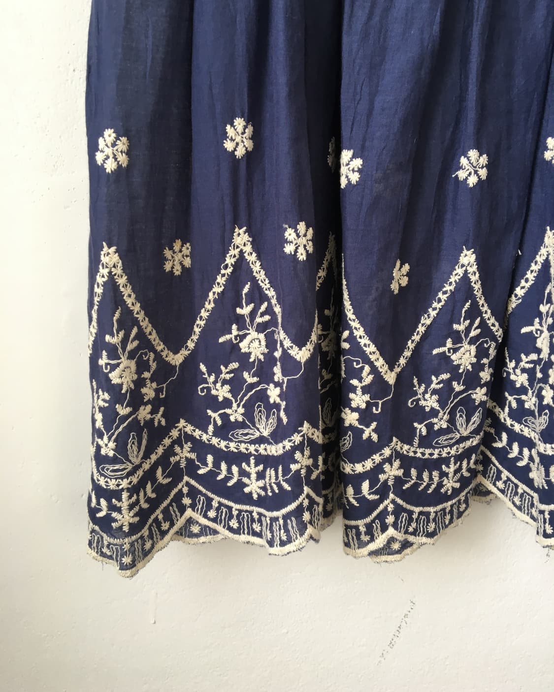 Embroidery point sleeveless one piece 상품이미지3