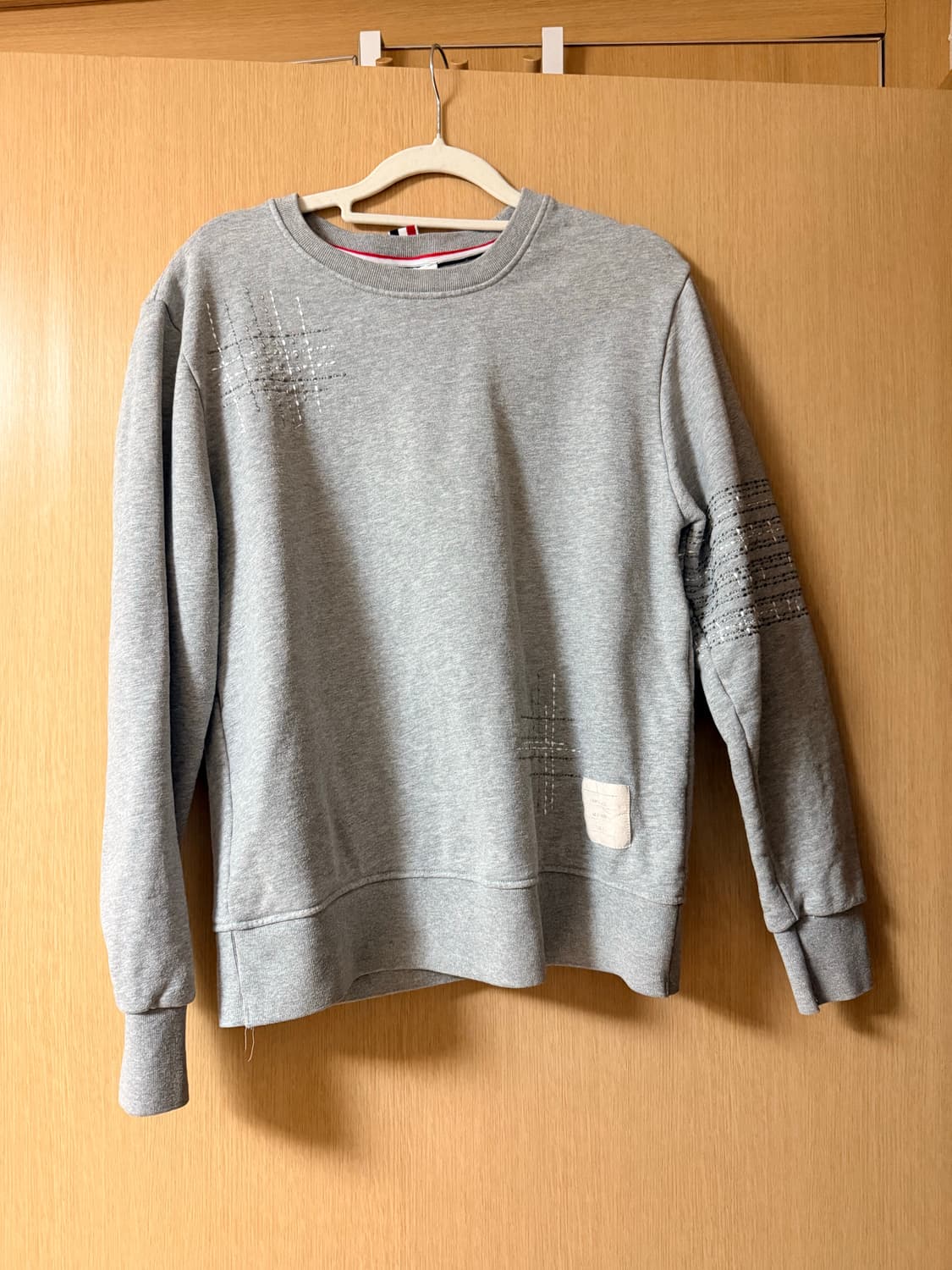 톰브라운 맨투맨 2사이즈 상품이미지2