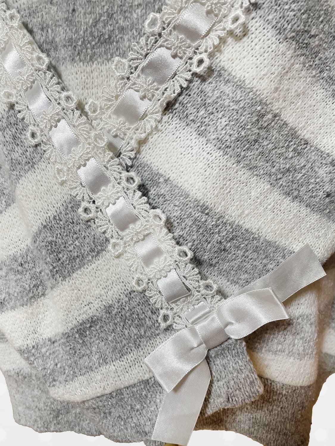 러블리 히메 빈티지 리본 레이스 스트라이프 단가라 니트 탑 상품이미지2