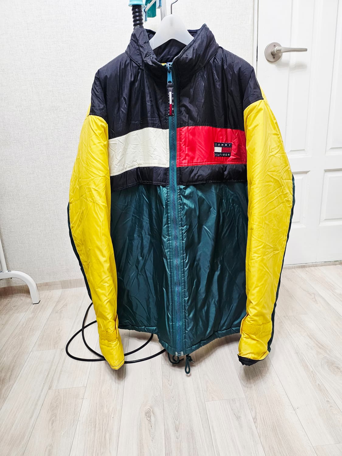 (110~120)2XL☆우주매물☆타미힐피거올드스쿨 컬러블럭 배색빅자수패딩 상품이미지1