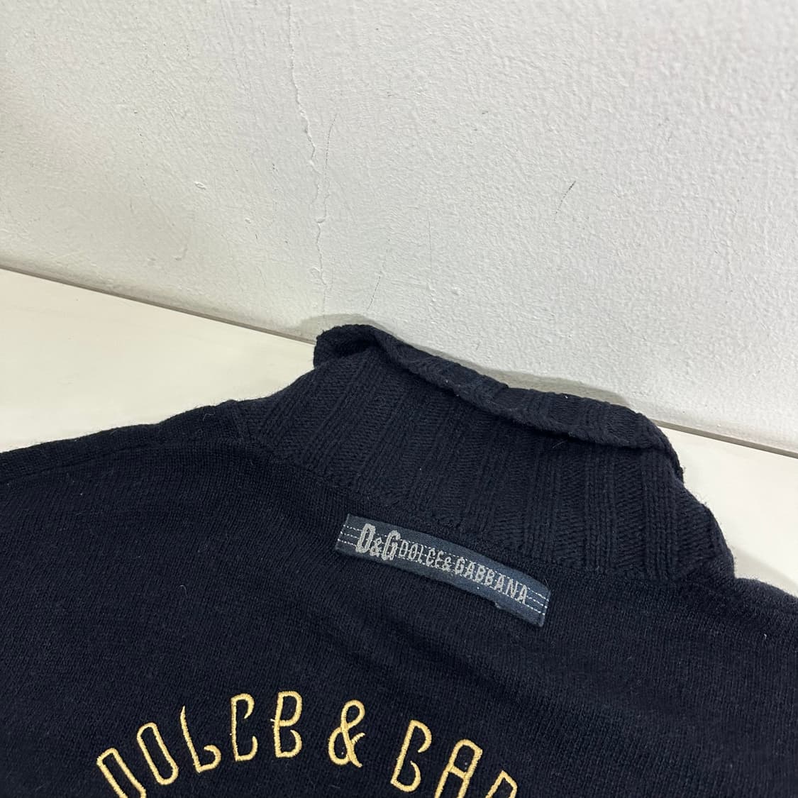 95-100 돌체앤가바나 D&G 다크네이비 버튼 백로고 숄카라 니트 상품이미지3