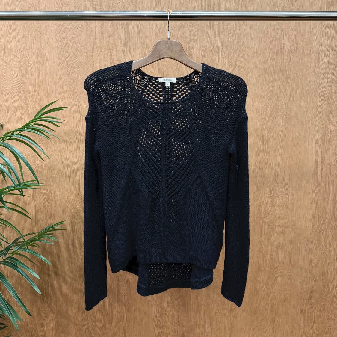 헬무트랭 라운드넥 니트 오픈워크 크로셰 조직 디테일 루즈핏 블랙 상품이미지1