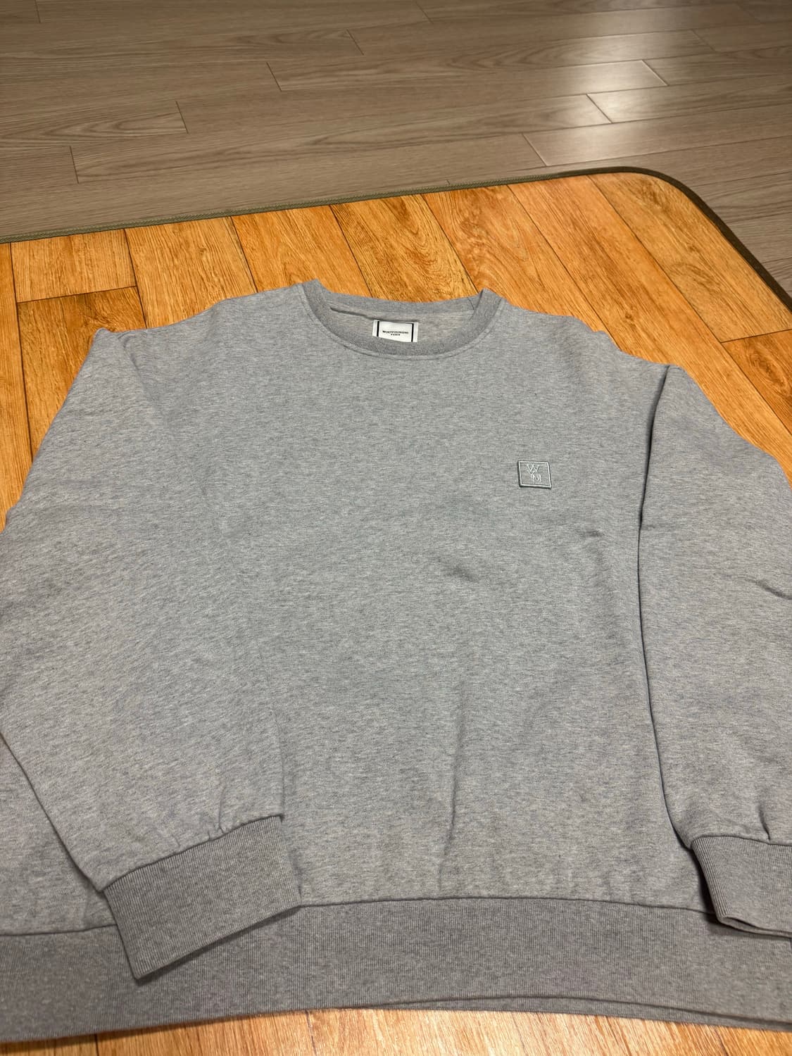 우영미 청자 백로고 스웨트셔츠 그레이 - 23FW 상품이미지1