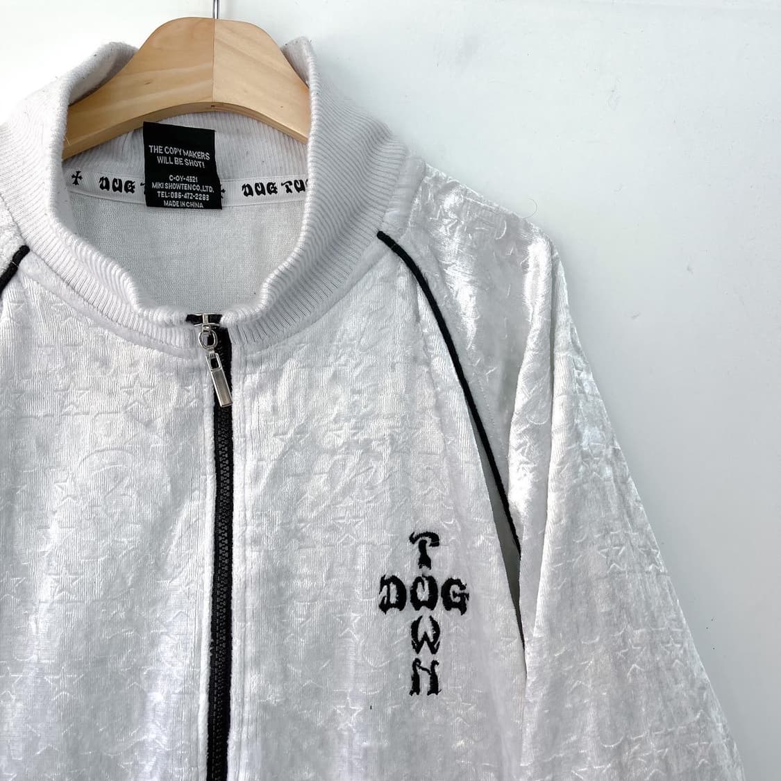 독타운 90s 블랙드래곤 엠브로이드 스타 벨벳 트랙탑 상품이미지4