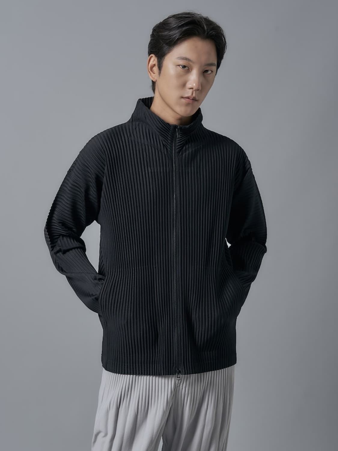 옴므플리세 하이넥 집업 2 상품이미지1