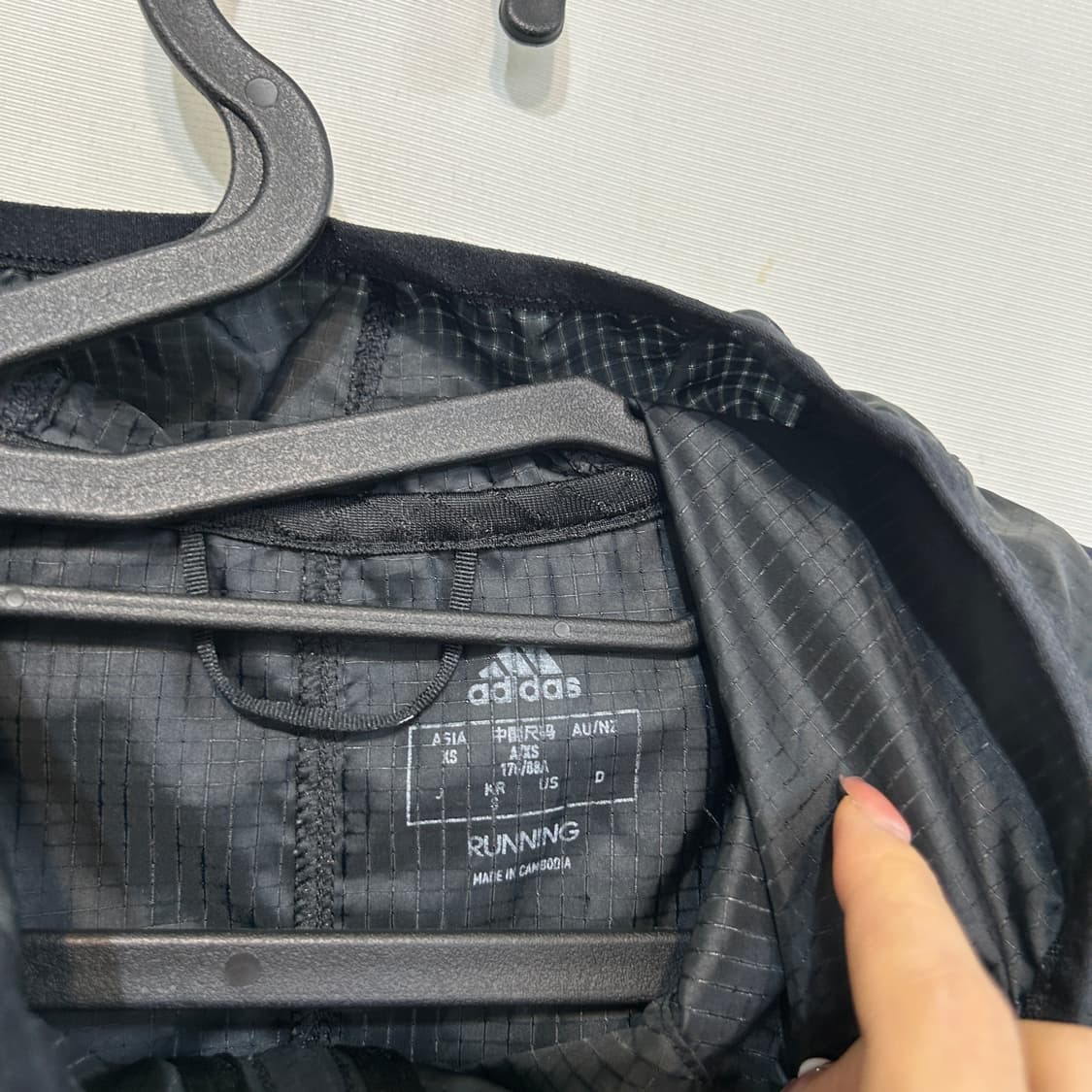 아디다스 남성 러닝 바람막이 상품이미지2