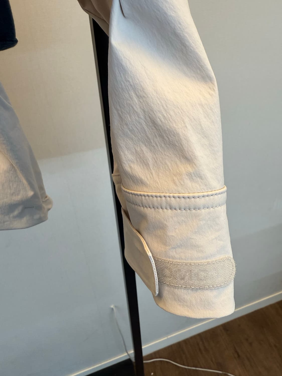 살로몬 UNI 슬레이트 스탠드 자켓 상품이미지7