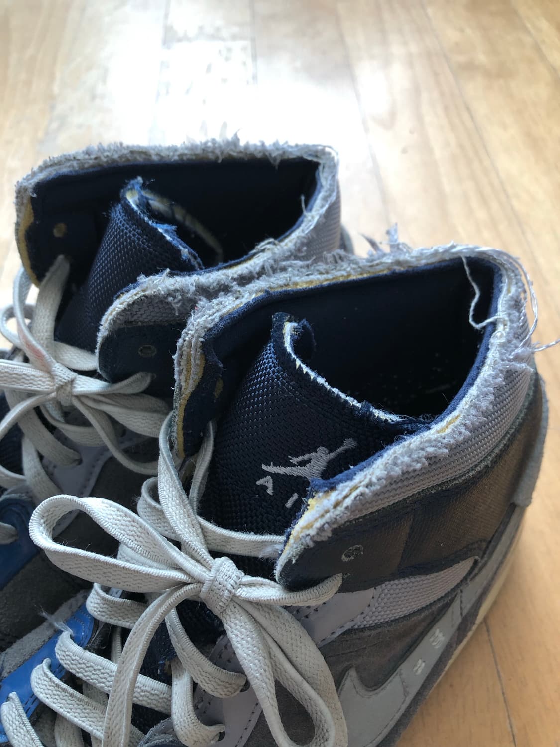 나이키 에어 조던 1 미드 SE 크래프트 255 상품이미지5