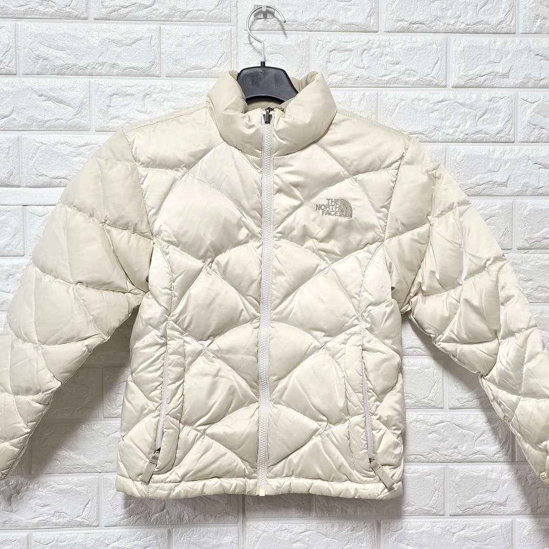 택포// 노스페이스 여자 화이트 경량패딩 M 상품이미지1