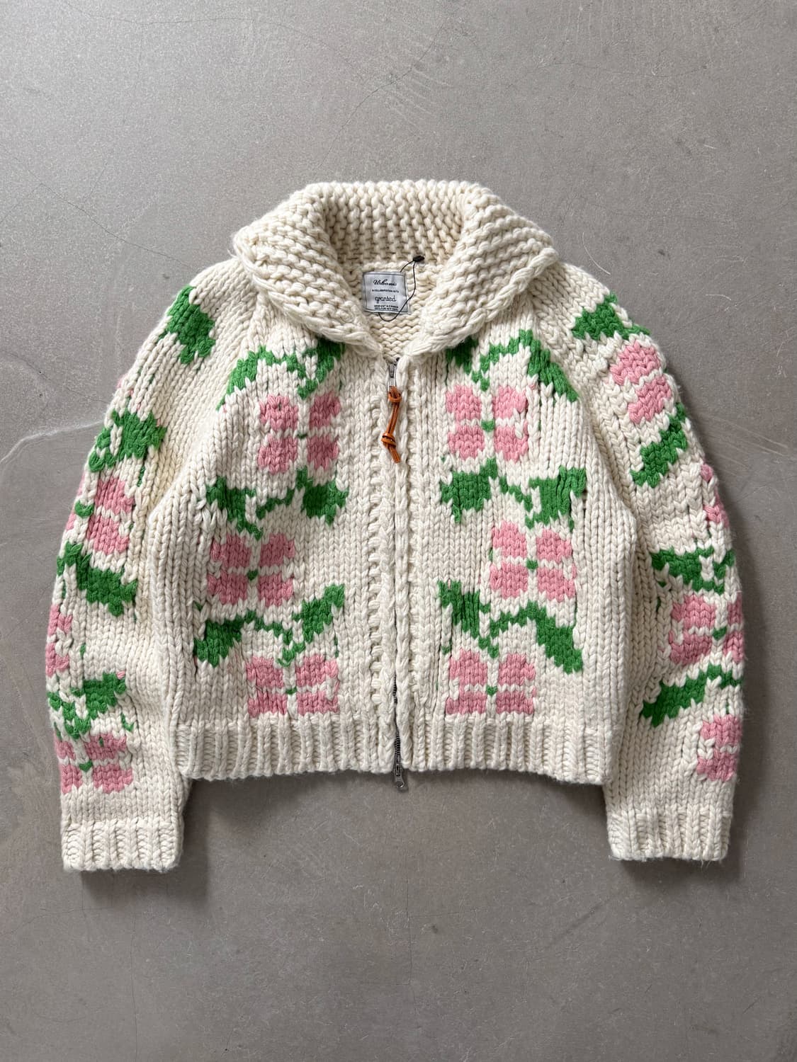 Urbanic30 Plumeria Handmade Cardigan 상품이미지1