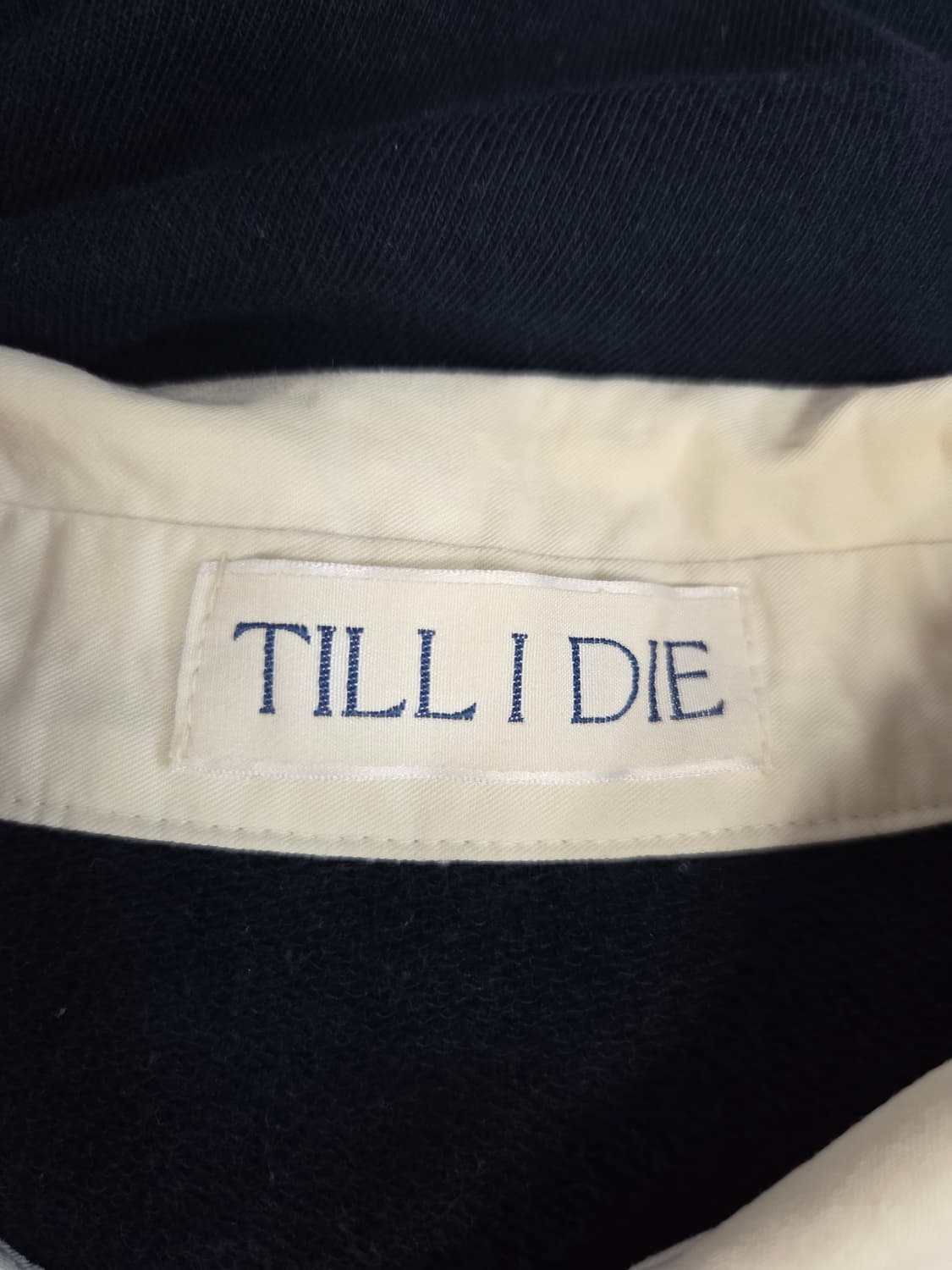 TILL I DIE 슬리브 볼륨 카라 맨투맨 티셔츠 네이비 상품이미지6