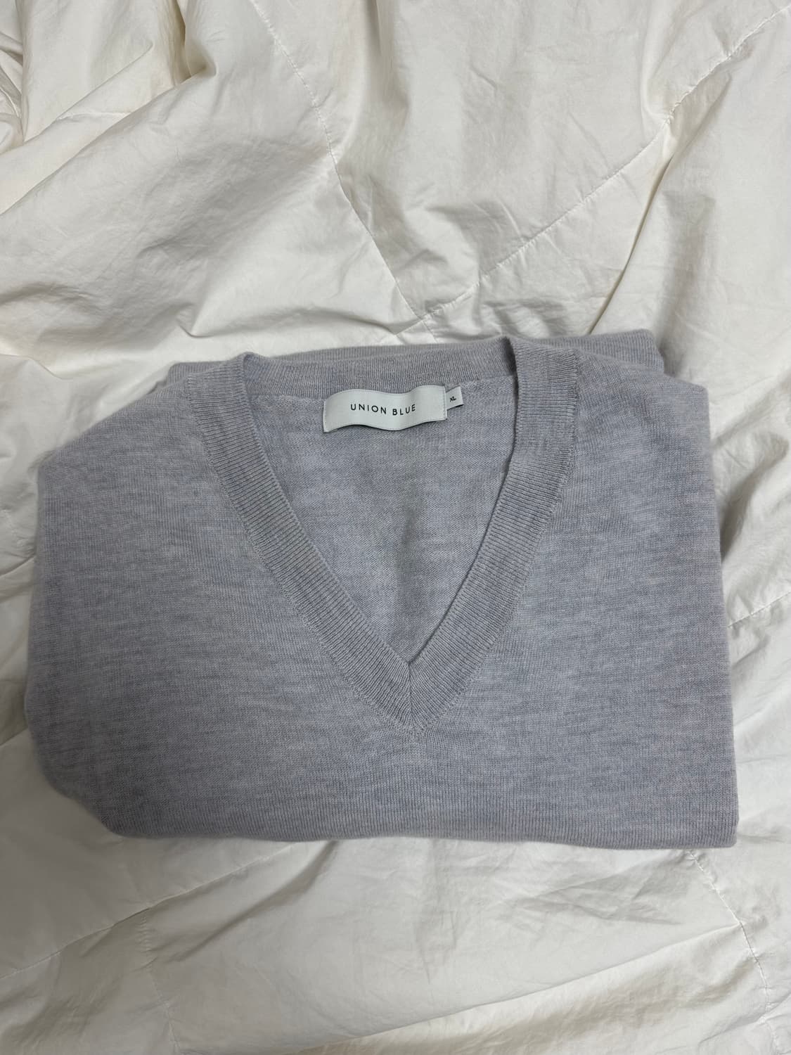 유니온블루 그랜드 크루 울 브이넥 니트 실버블루 XL 팝니다 상품이미지1