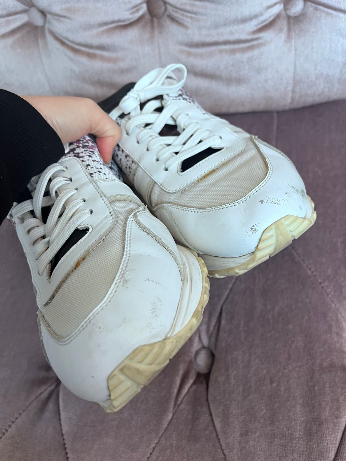 루이비통 남성 런어웨이스니커즈 상품이미지5