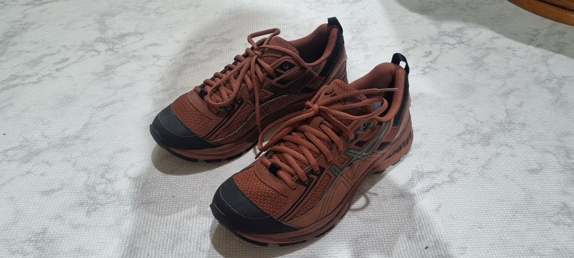 아식스 키코 코스타디노브 젤 버즈 2 캬라멜 브릭 265 상품이미지1