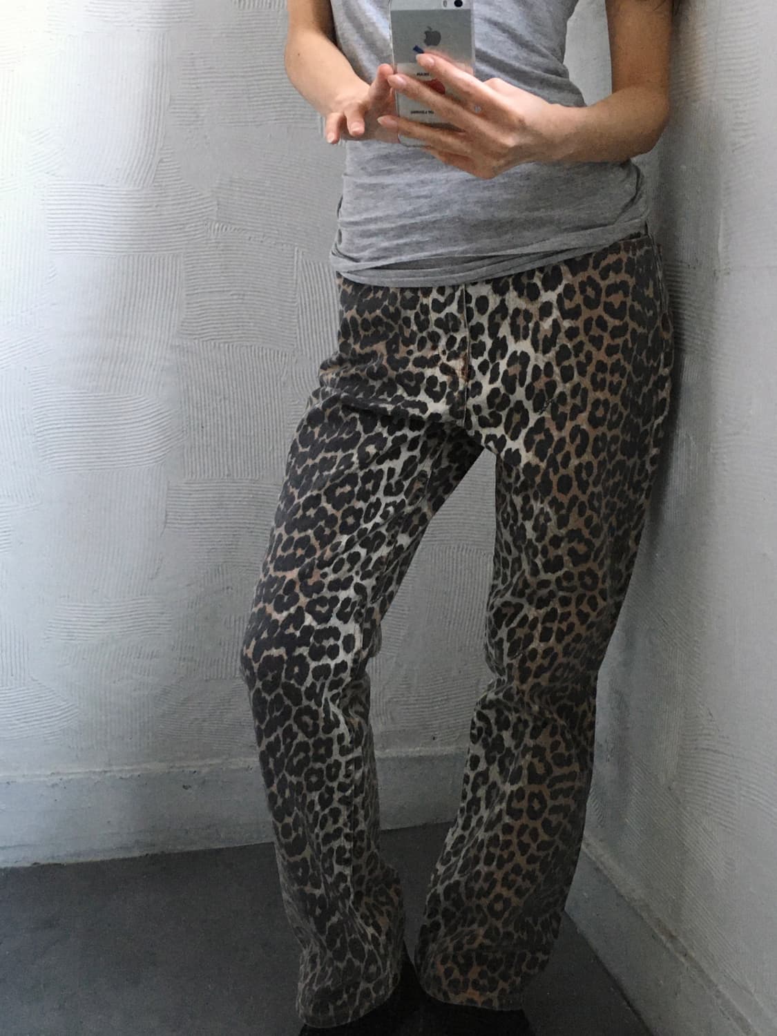 Ganni 가니 레오파드 크롭 진 상품이미지1