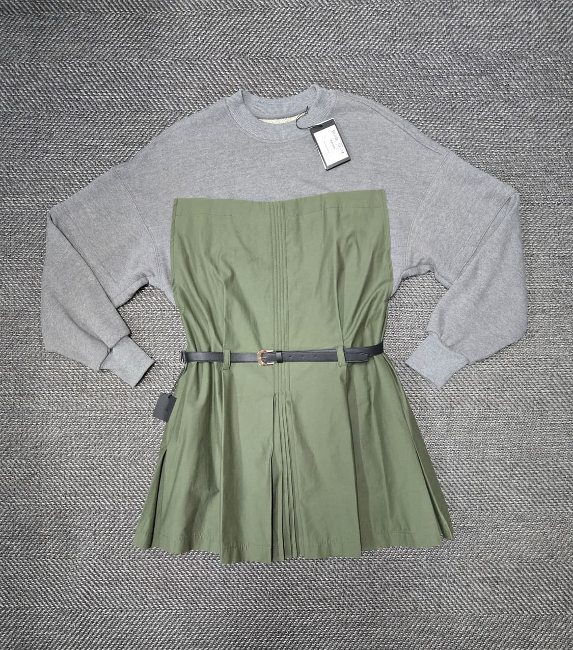 한섬 시스템 22ss SYSTEM  벨트 원피스 카키/회색 상품이미지1