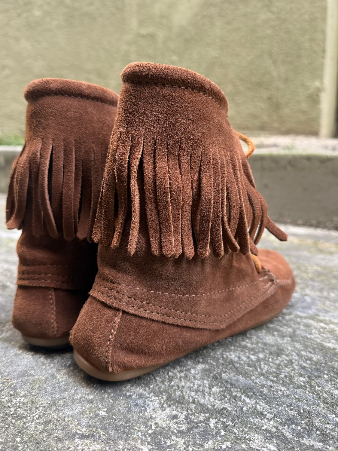 미네통카 프린지 모카신 부츠 상품이미지7