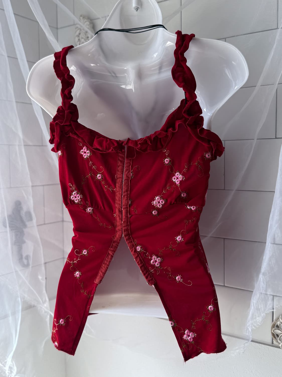 Floral Embroidered Holterneck Top 0302 상품이미지6