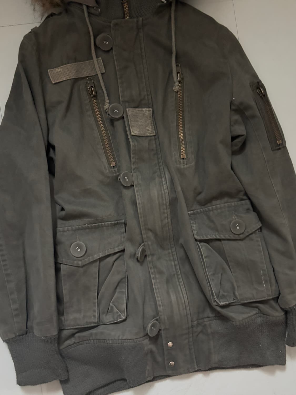 • Khaki High-Neck Fur Hooded Bomber Jack 상품이미지3