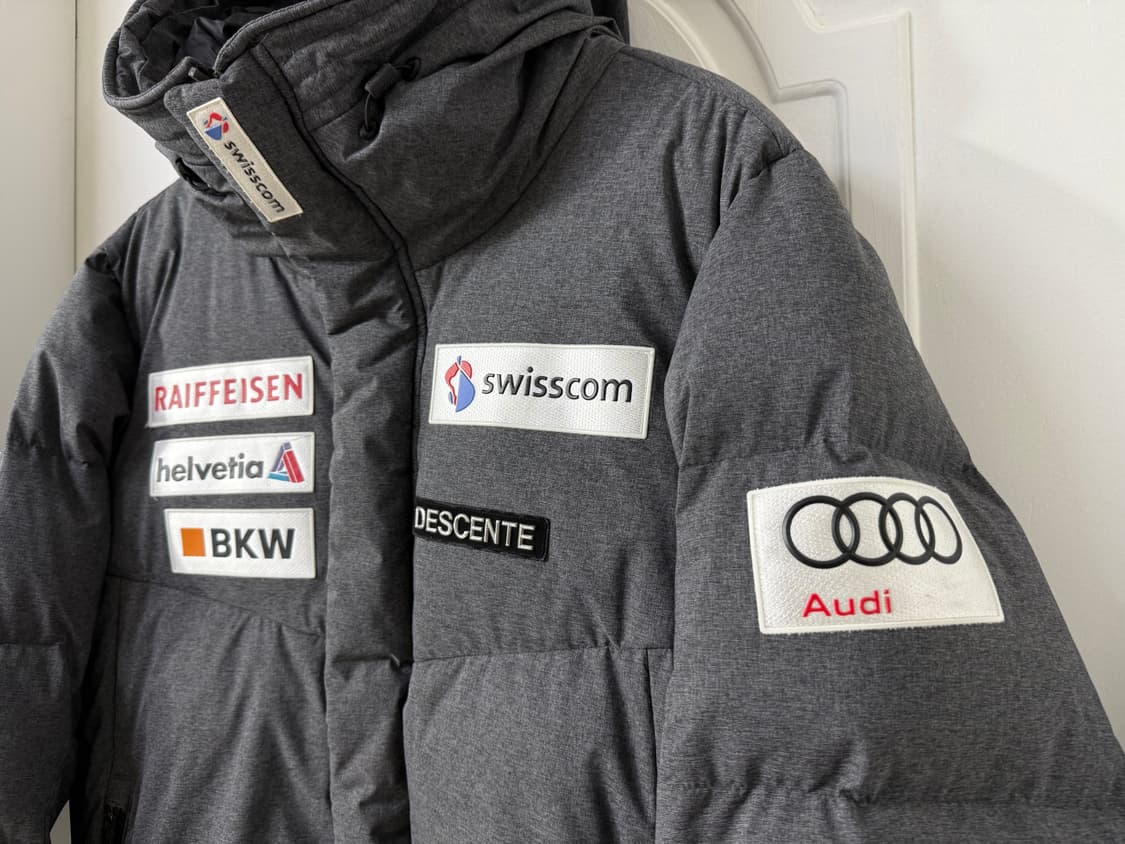105사이즈 남성 데상트 스위스 아우디 패딩 상품이미지3