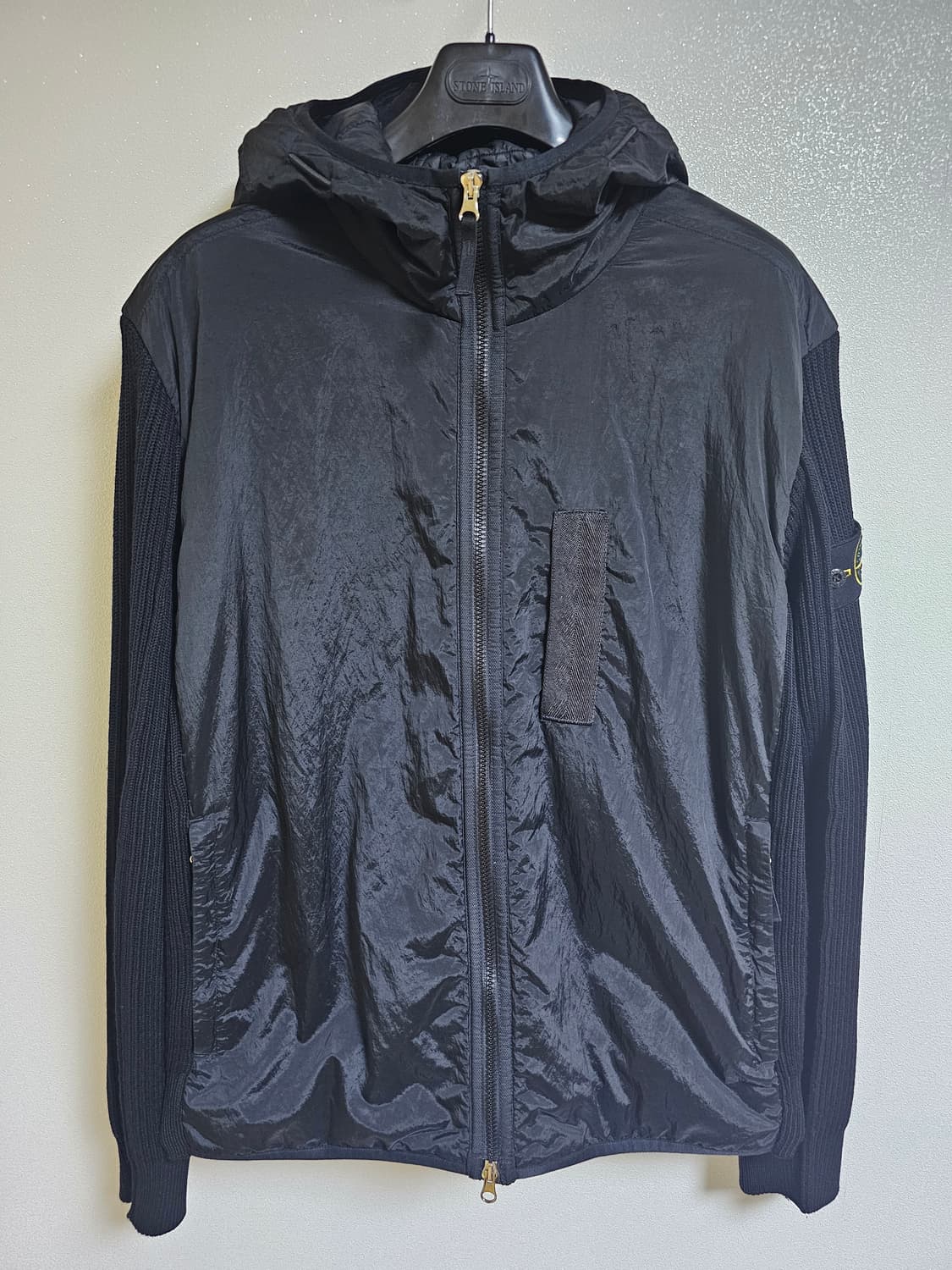 스톤아일랜드 나일론메탈 프리마로프트 니트 상품이미지1