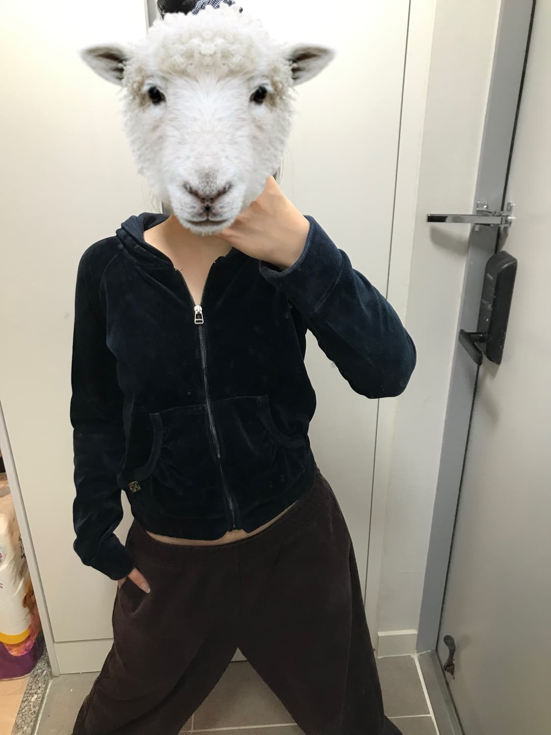 빈티지 벨벳 후드집업 상품이미지4