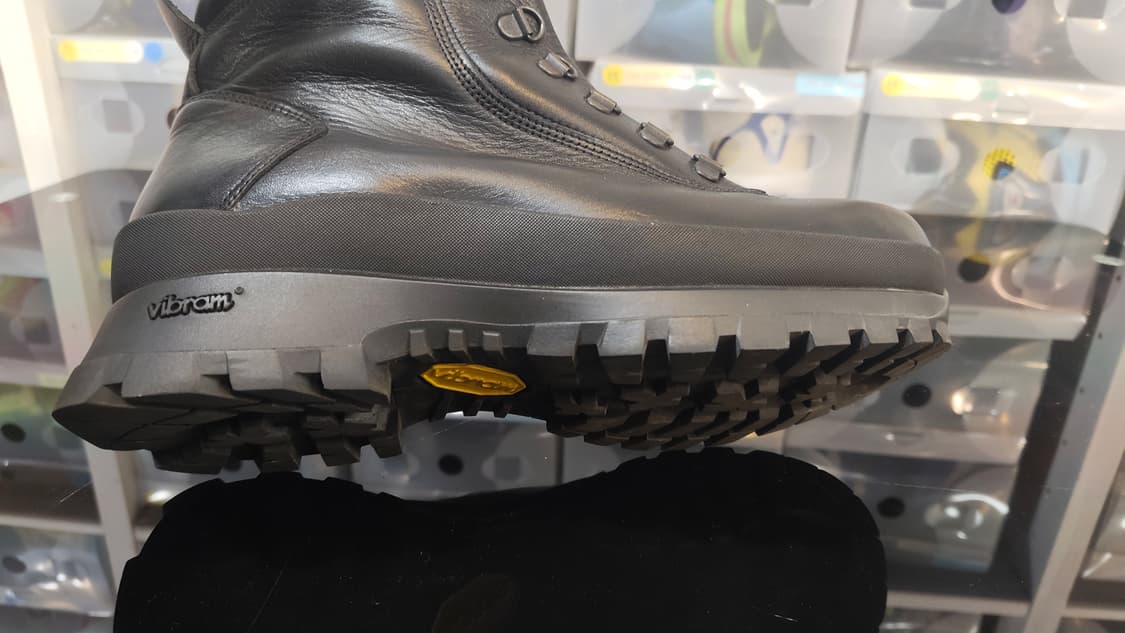 Zara x vibram 레더 트래킹 부츠 상품이미지8