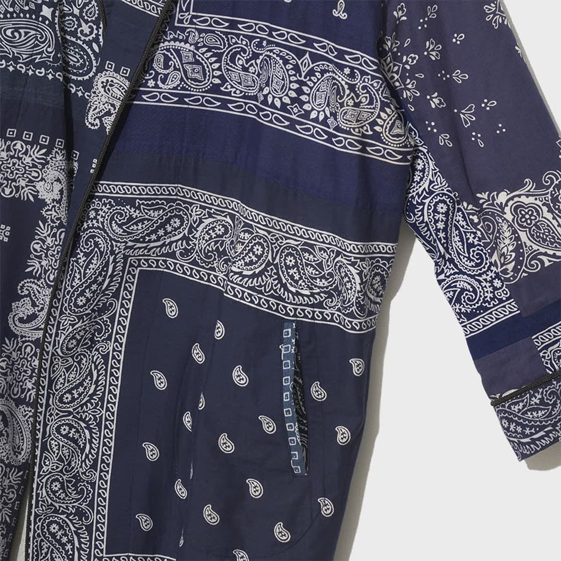 CHILDREN OF THE DISCORDANCE robe 상품이미지3