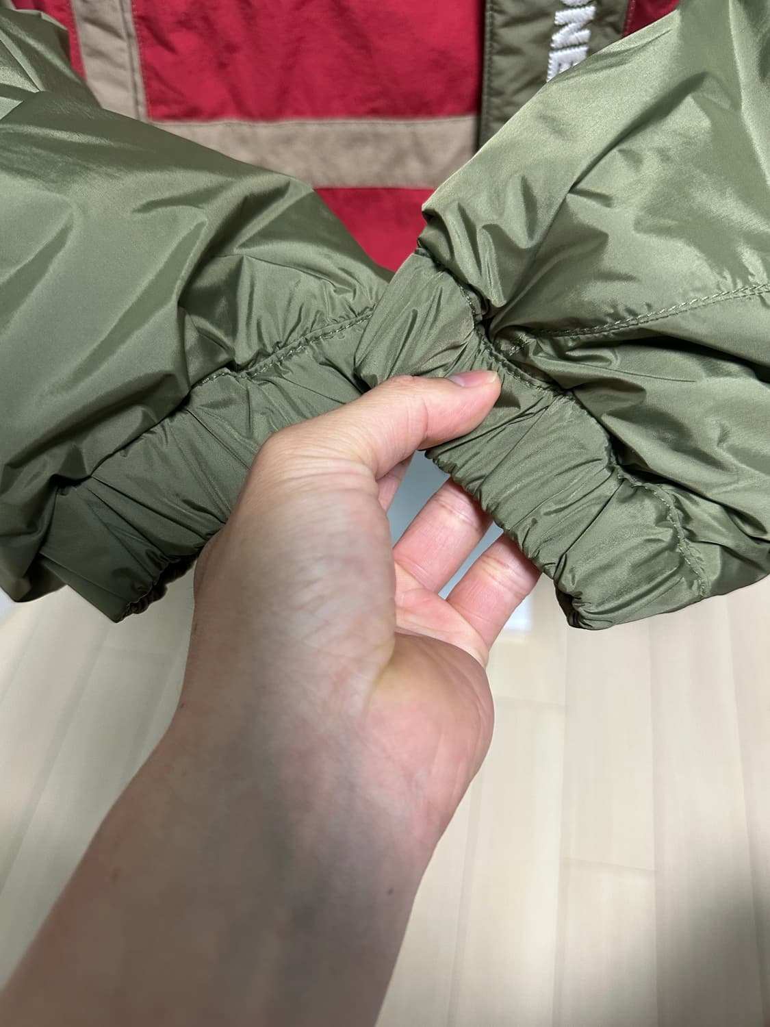 스톤아일랜드X슈프림 리버시블 퍼퍼패딩 올리브 XL 상품이미지5