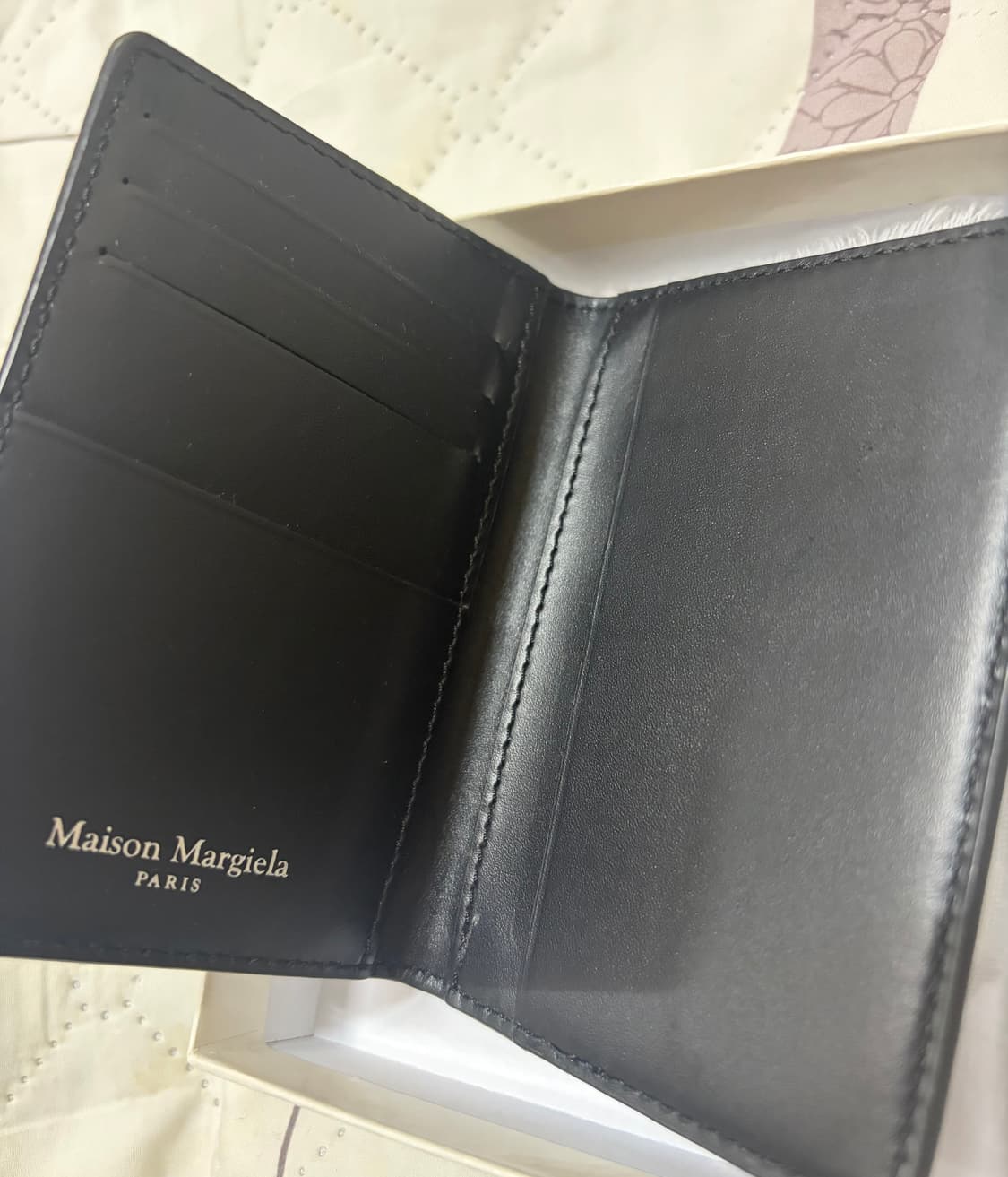 마르지엘라 레더 바이폴드 카드 홀더 블랙 카드지갑 상품이미지3