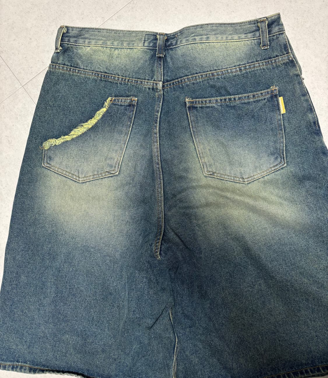 메인부스 spark denim shorts 상품이미지3