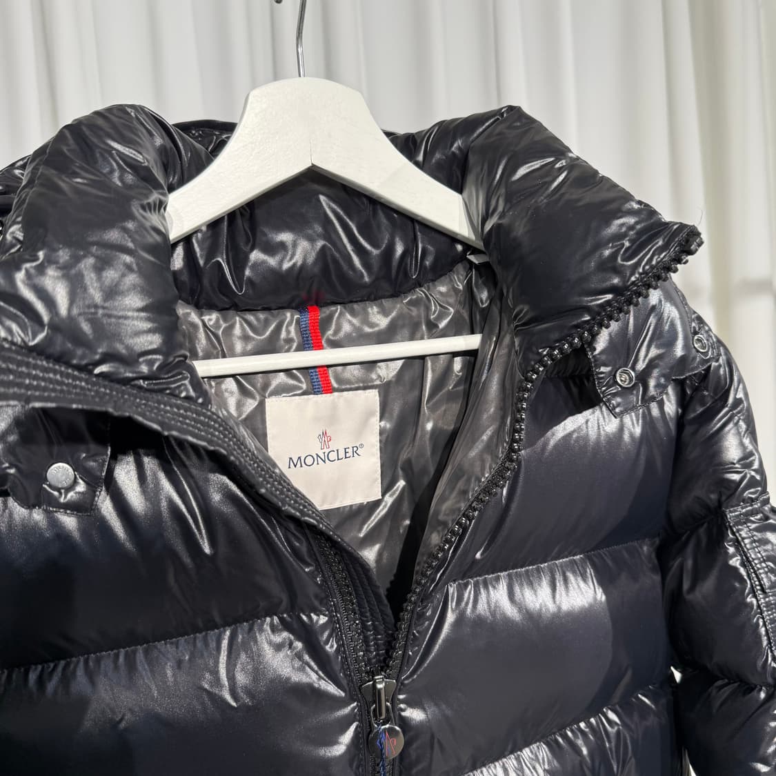 [정품] 몽클레어 마야 다운 패딩 블랙 2사이즈 상품이미지4