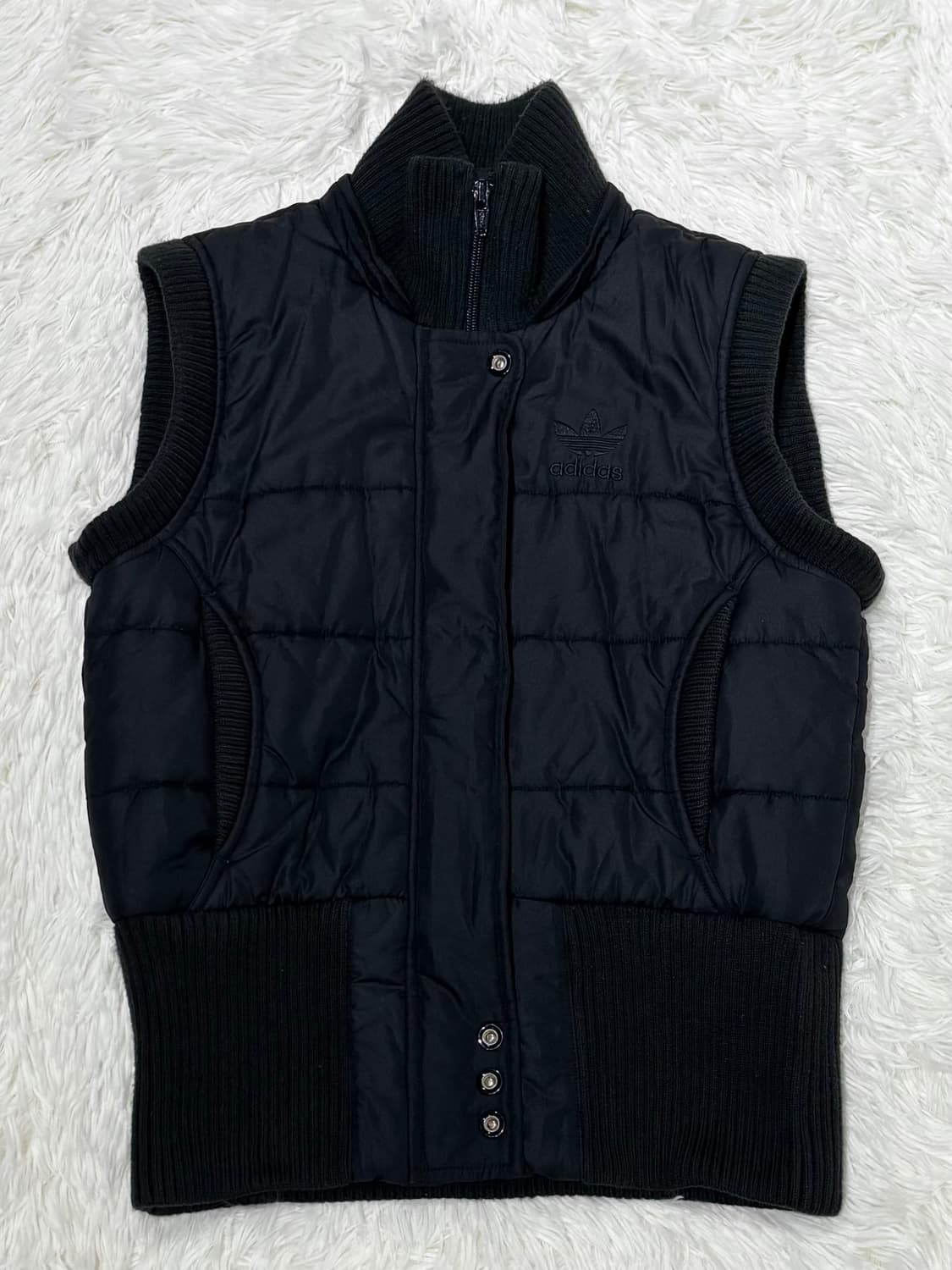 아디다스 블랙 유로파 다운 조끼패딩 상품이미지3