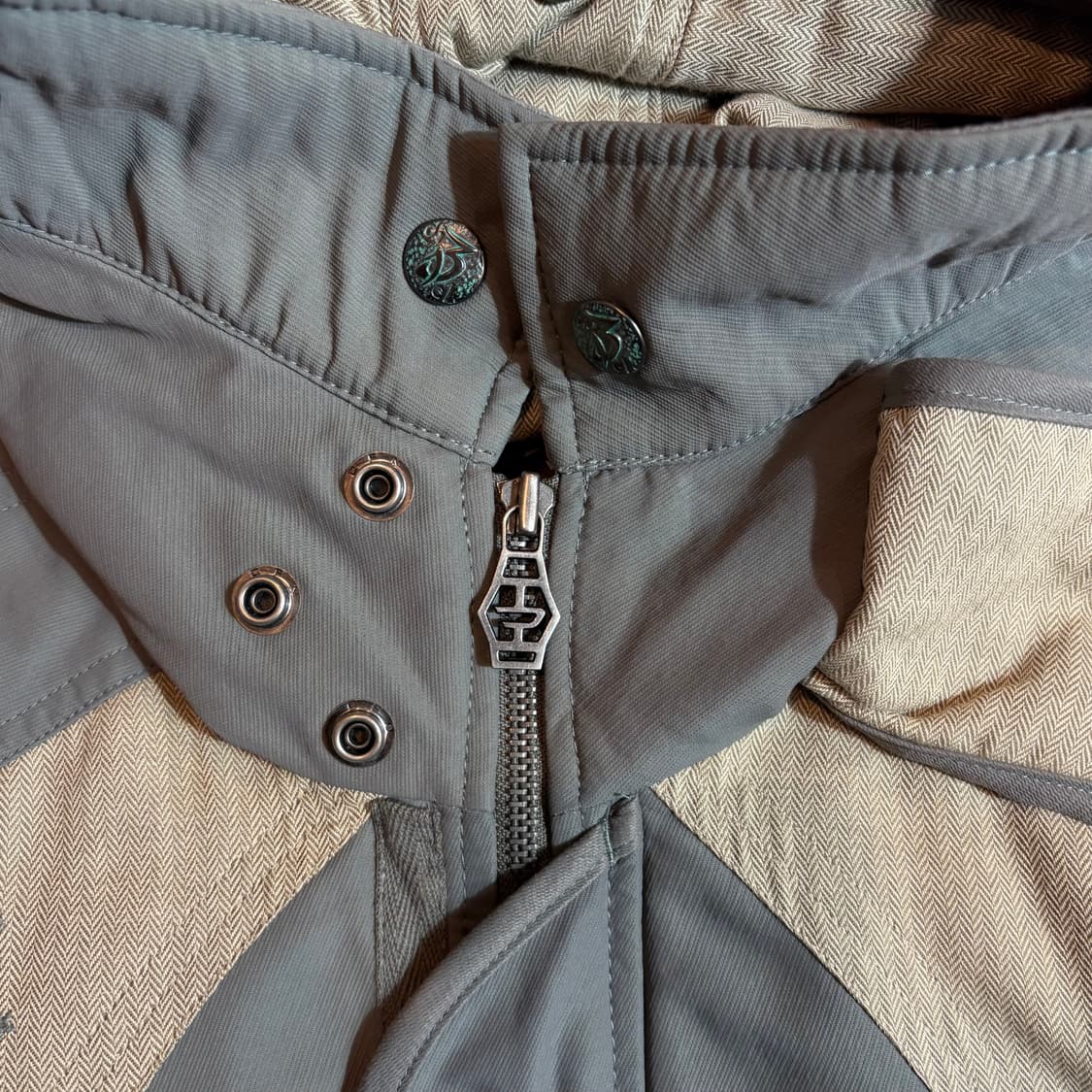 디젤 트루릴리전 로고 커스텀 숏 패딩 자켓 상품이미지6