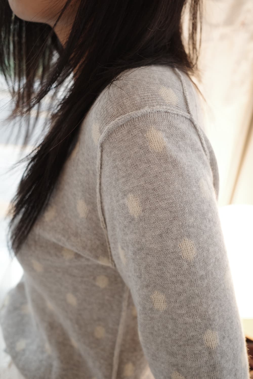 Reverse seam dot cardigan 상품이미지4