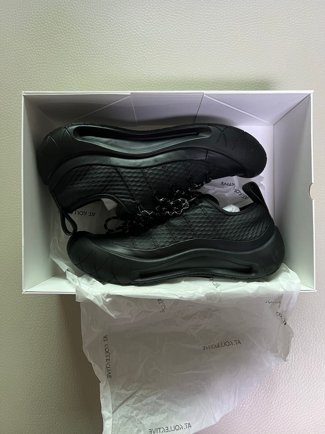 앳콜렉티브 니나크리스틴 클러스터 스니커즈 상품이미지1