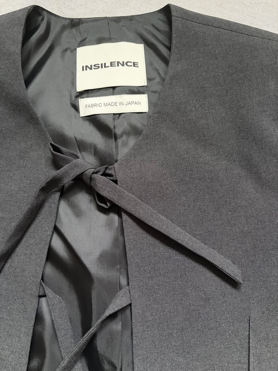 인사일런스 쇼트 라이트 자켓 CHARCOAL 상품이미지6